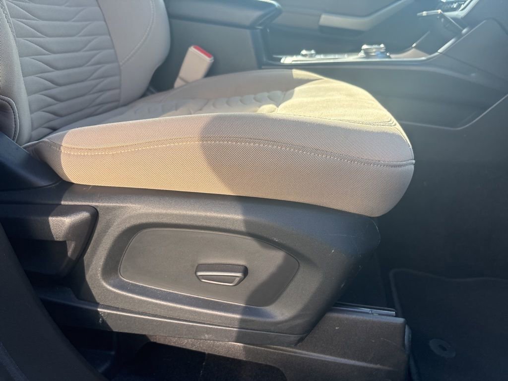 Used 2021 Ford Explorer XLT image 28