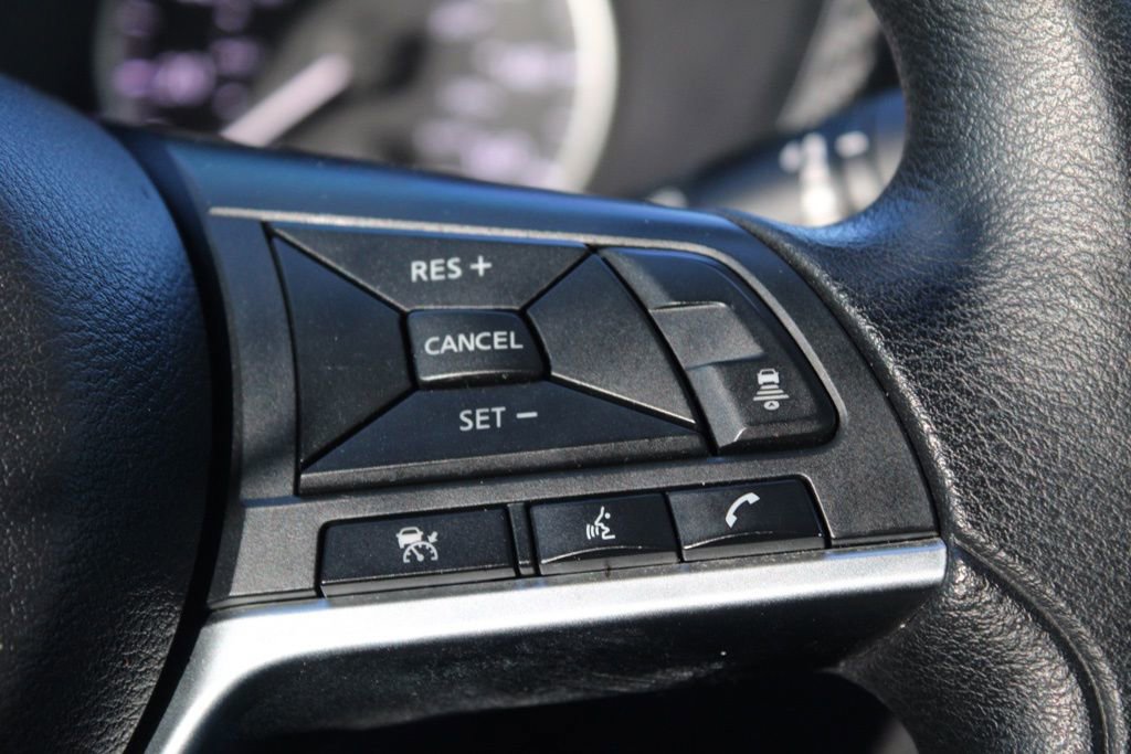 Used 2025 Nissan Sentra SV image 29