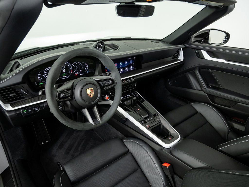 Certified 2026 Porsche 911 Targa 4 GTS image 4