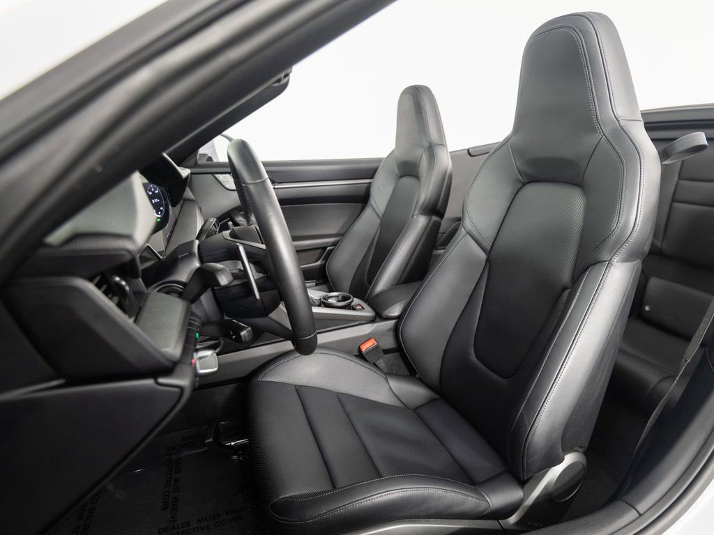 Certified 2024 Porsche 911 Carrera 4S image 5