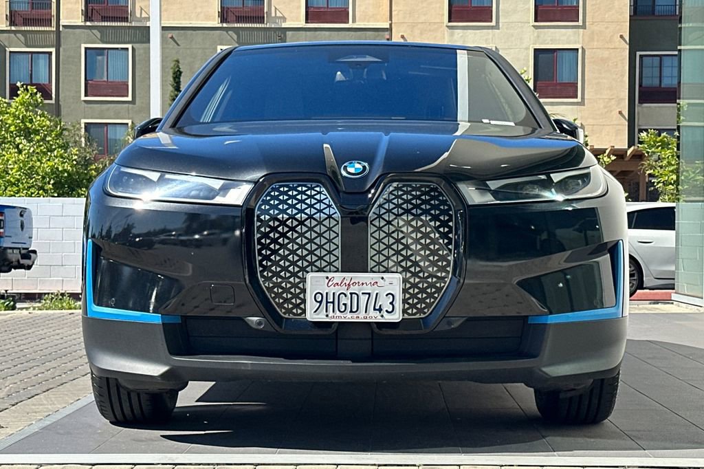 Used 2023 BMW iX xDrive50 w/ BMW I Signature Blue Package AWD/4WD image 8