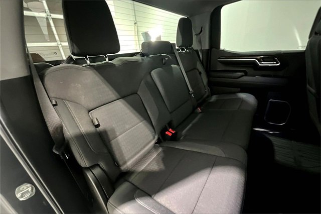 Used 2024 GMC Sierra 1500 Elevation image 25