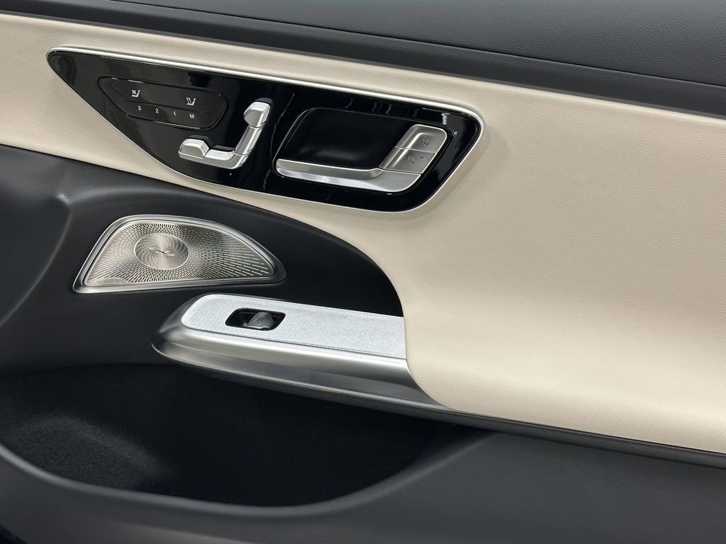 New 2026 Mercedes-Benz E 350 4MATIC Sedan image 18