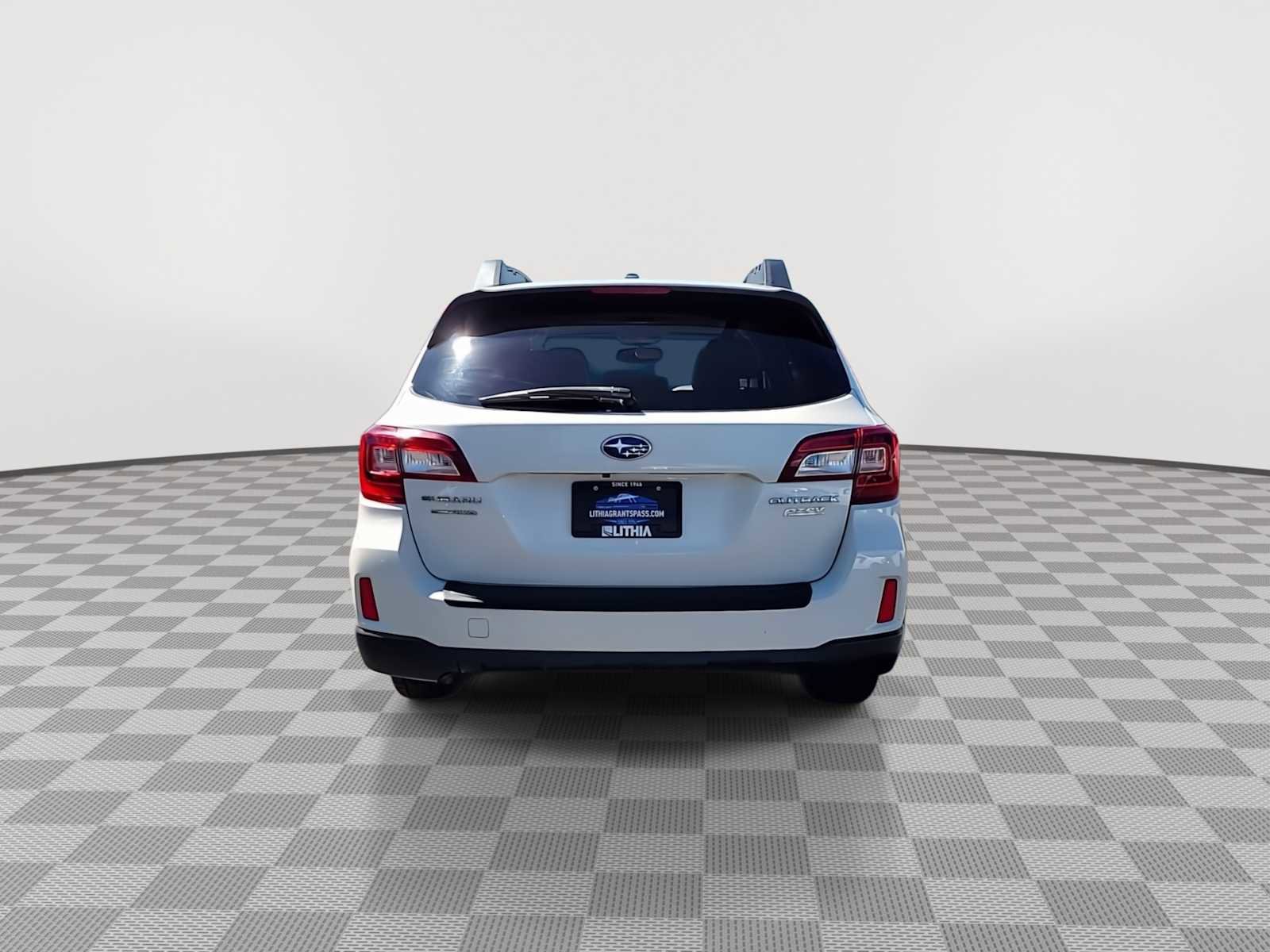 Used 2015 Subaru Outback 2.5i Premium image 7