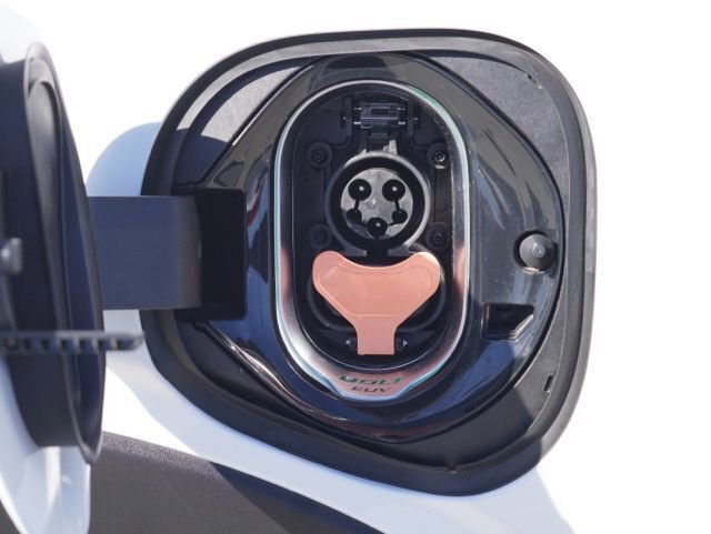 Used 2023 Chevrolet Bolt EUV Premier image 10