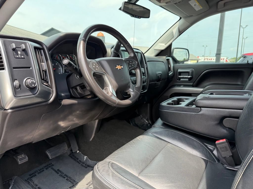 Used 2016 Chevrolet Silverado 1500 LT w/ Trailering Package RWD image 2