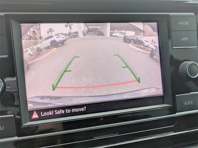 Used 2022 Volkswagen Taos S image 18