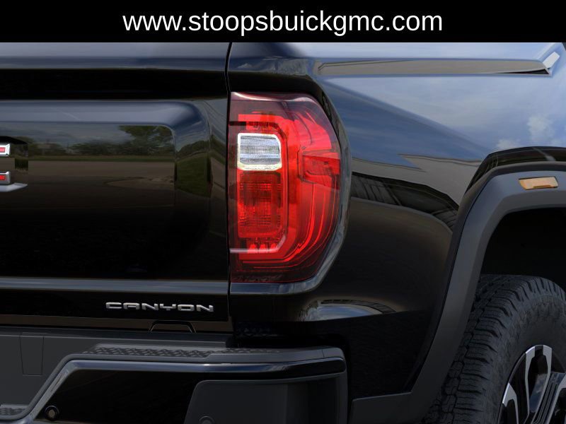 New 2026 GMC Canyon Denali image 12