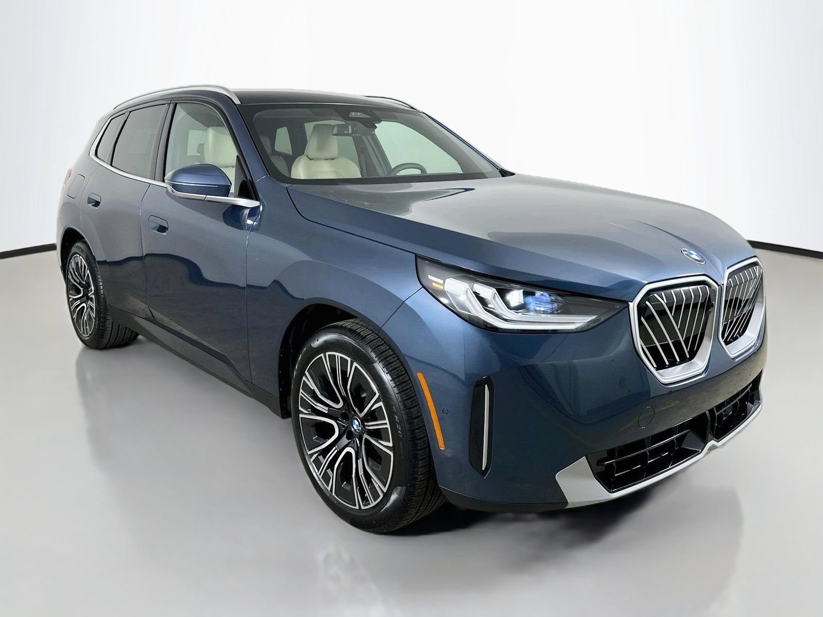 New 2026 BMW X3 xDrive30i w/ Premium Package AWD/4WD image 3