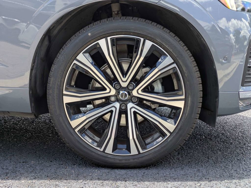 Used 2023 Volvo XC60 B5 Ultimate w/ Protection Package Premier AWD/4WD image 11
