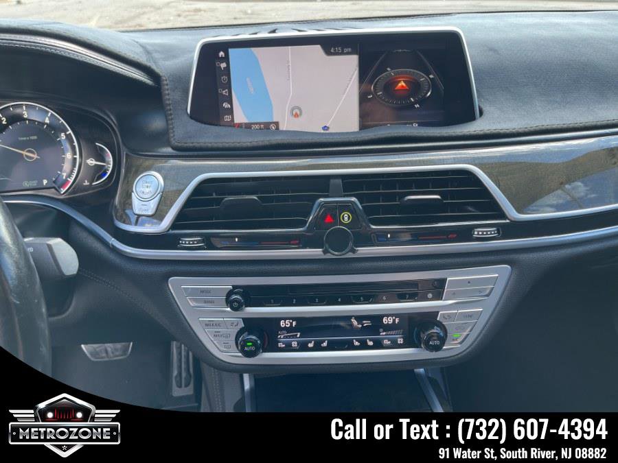 Used 2019 BMW 750i 750i Sedan image 30