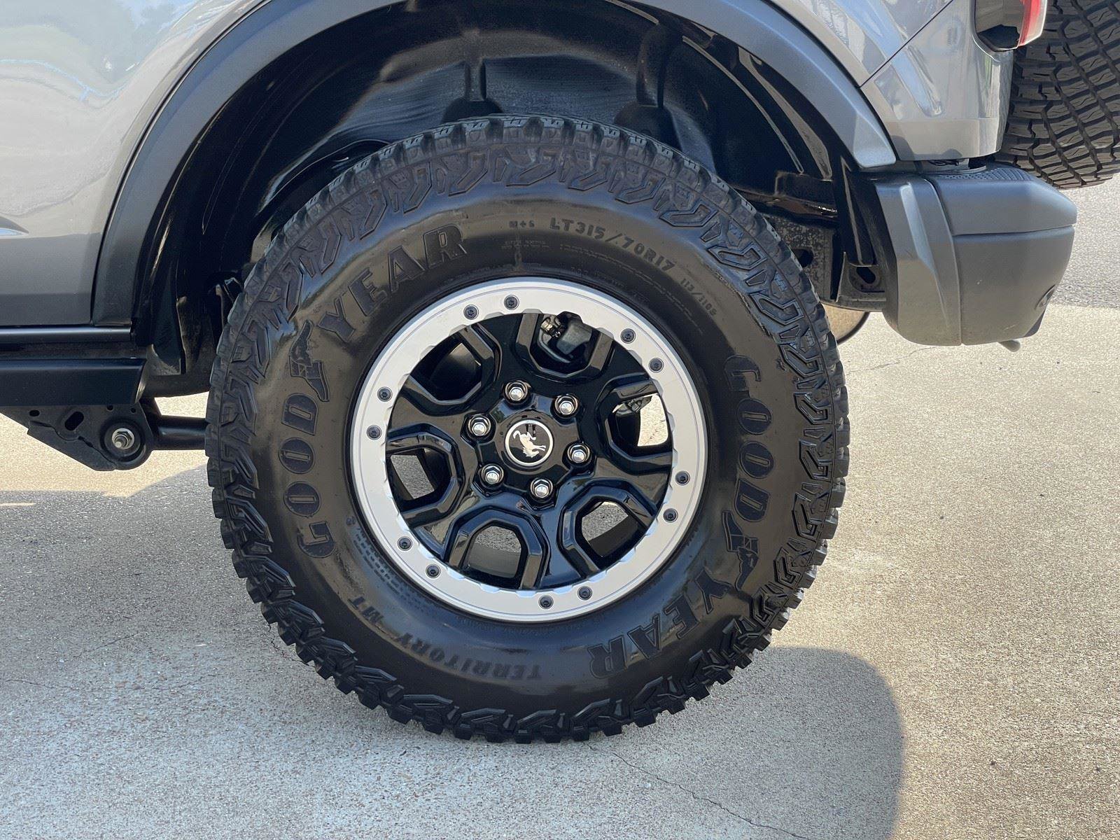 Used 2024 Ford Bronco Badlands image 49