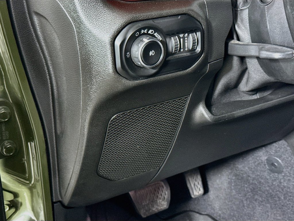 Used 2020 Jeep Wrangler Unlimited Rubicon AWD/4WD image 10