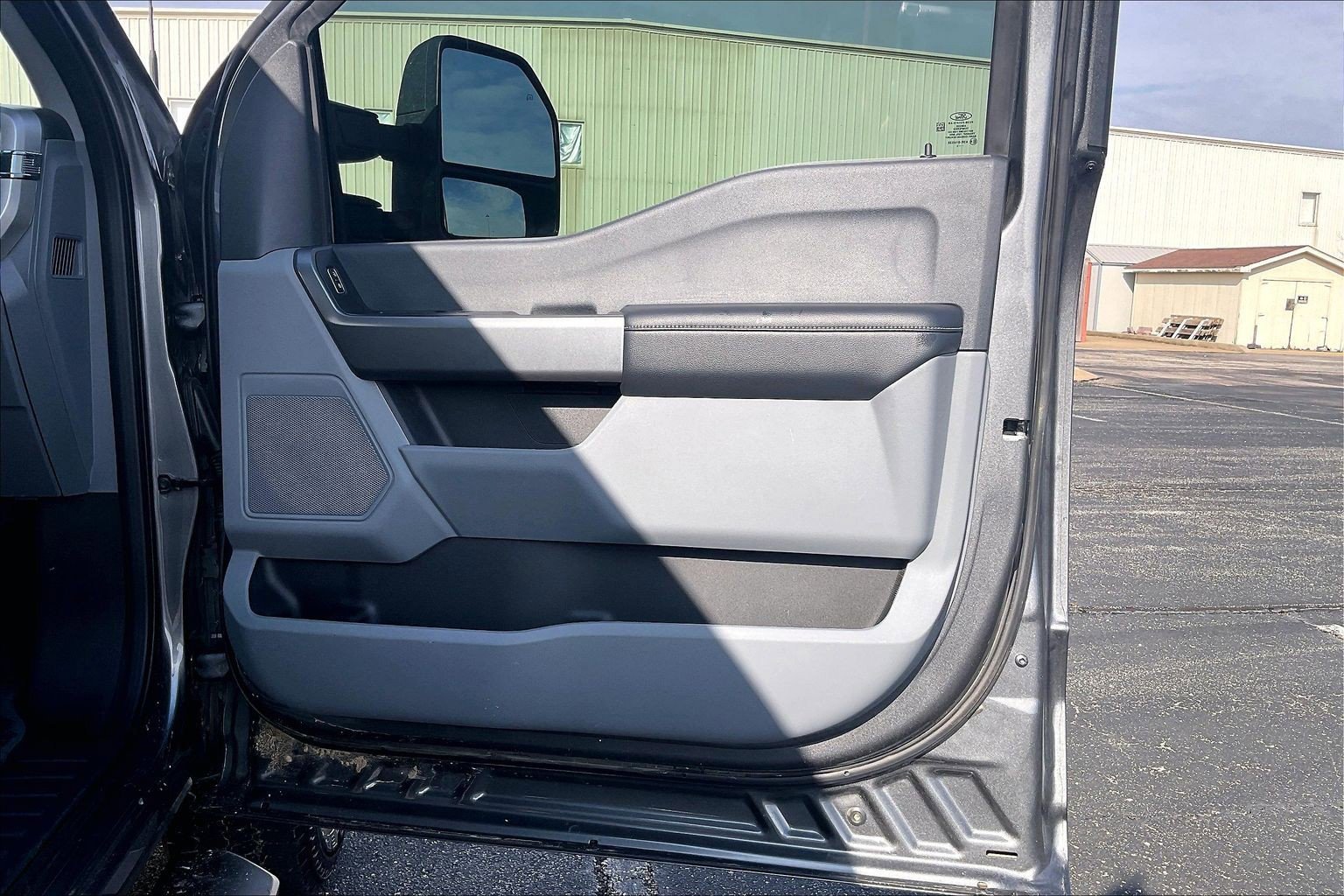 Used 2025 Ford F250 XLT w/ FX4 Off-Road Package image 18