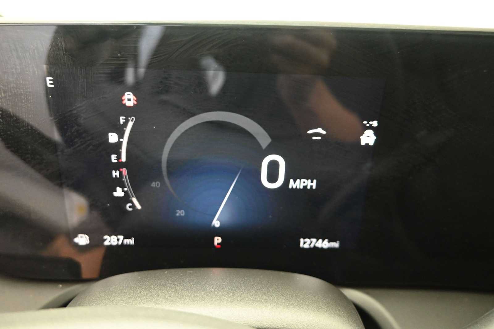 Used 2025 Buick Encore GX Sport Touring w/ Advanced Technology Package AWD/4WD image 17
