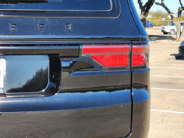 Certified 2025 Jeep Wagoneer Series II image 16