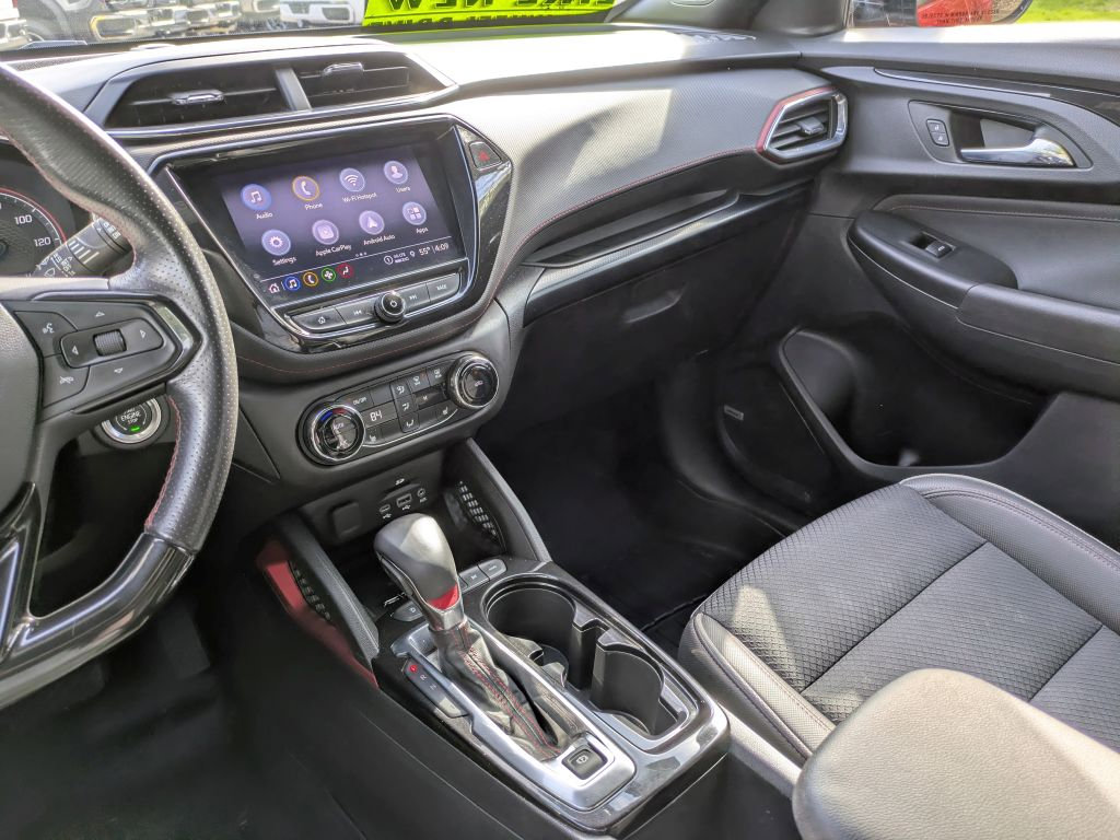 Used 2021 Chevrolet TrailBlazer RS w/ Technology Package AWD/4WD image 18
