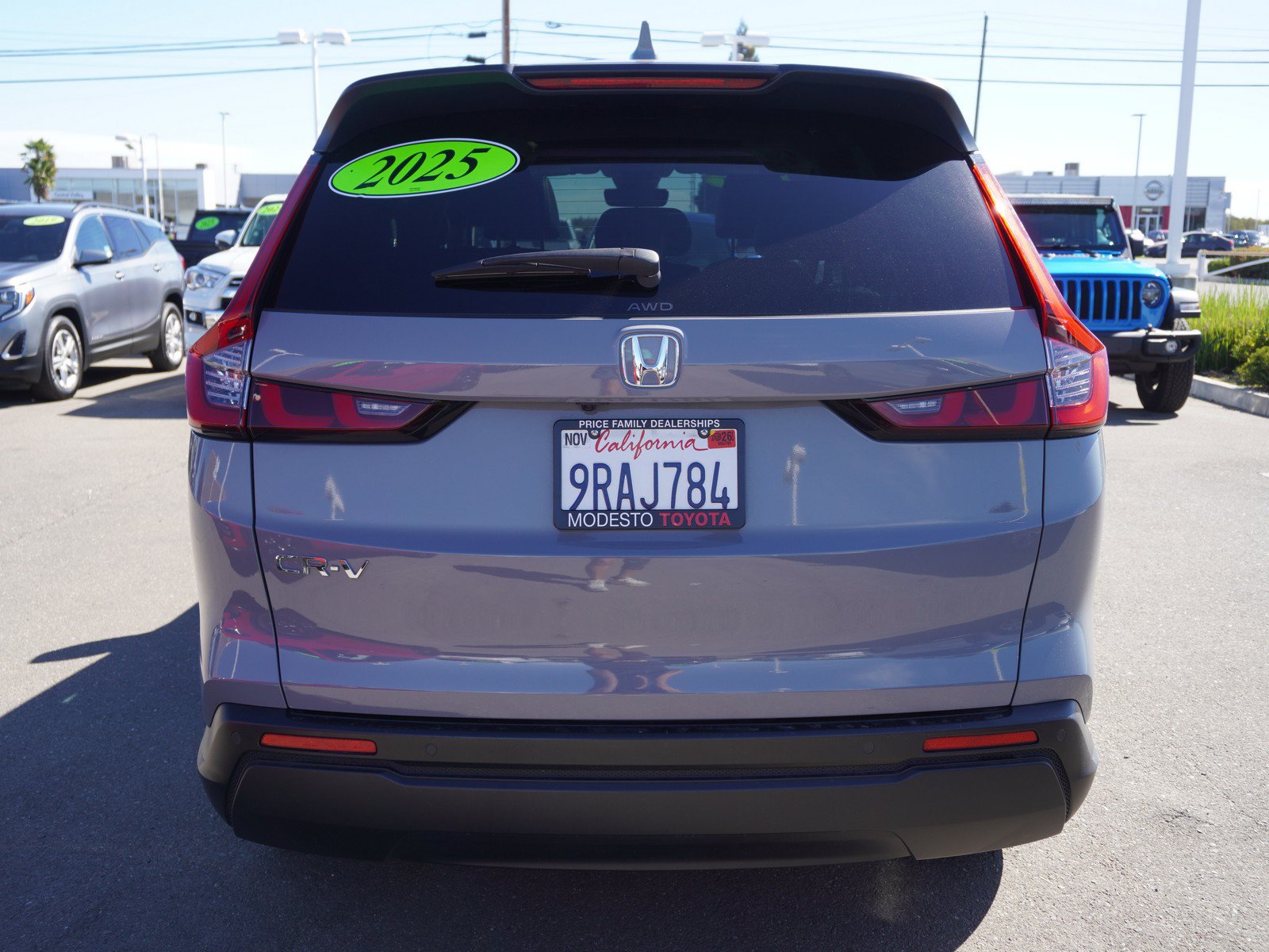 Used 2025 Honda CR-V EX-L image 9