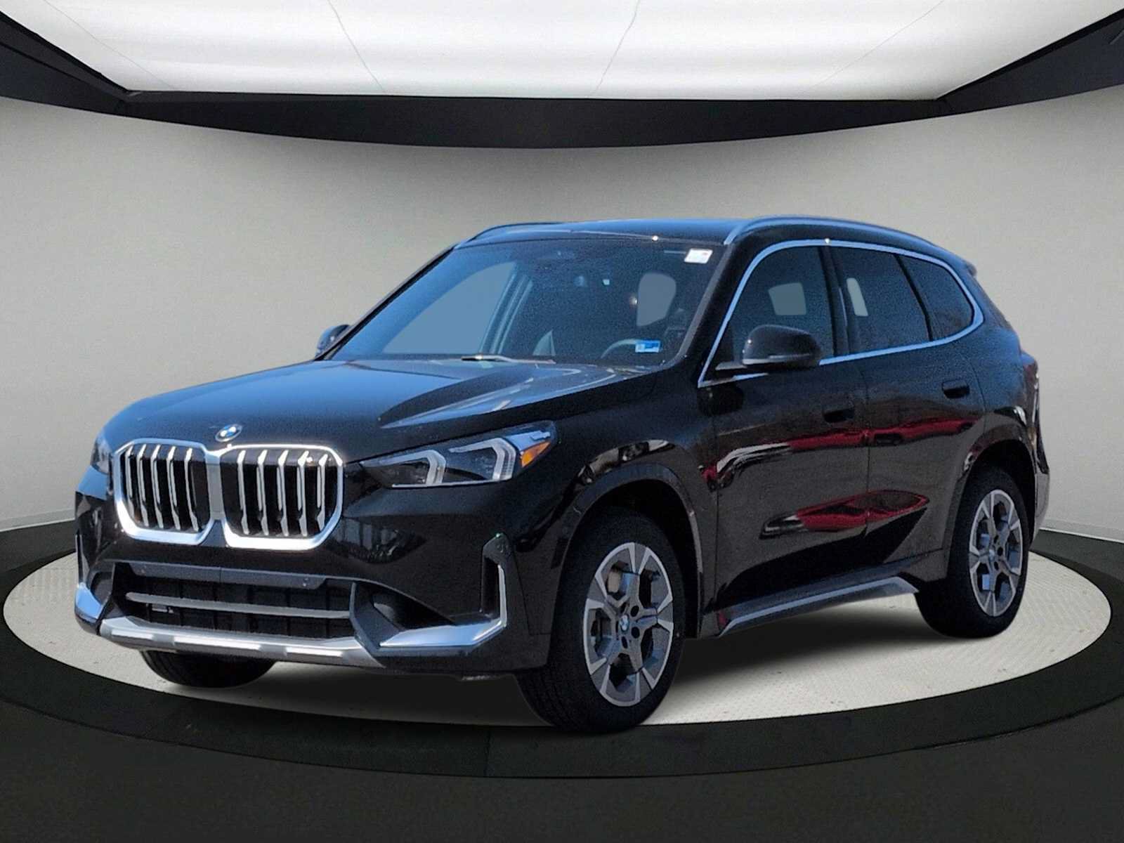 New 2026 BMW X1 xDrive28i AWD/4WD image 4