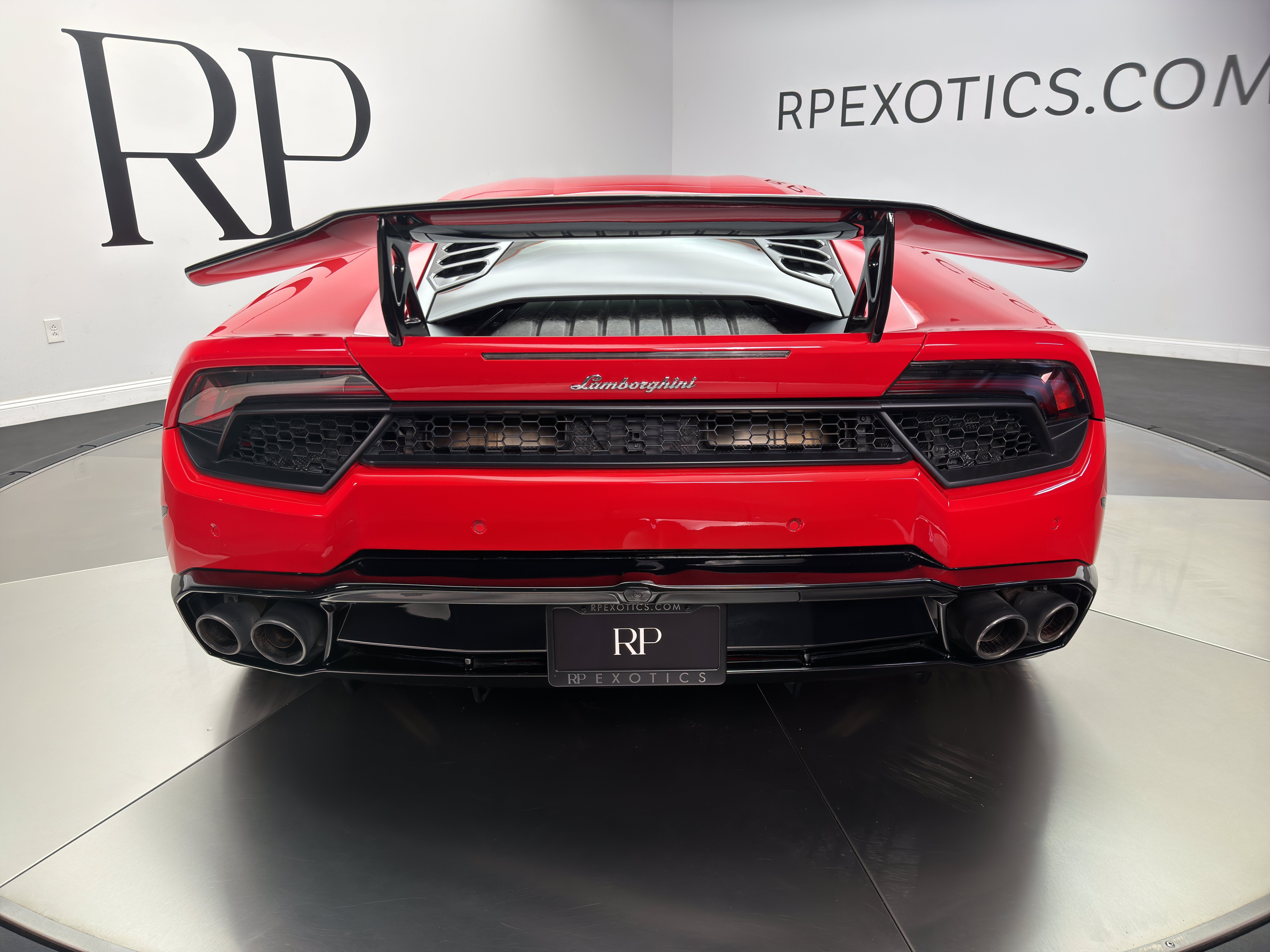 Used 2016 Lamborghini Huracan LP 580-2 RWD image 14