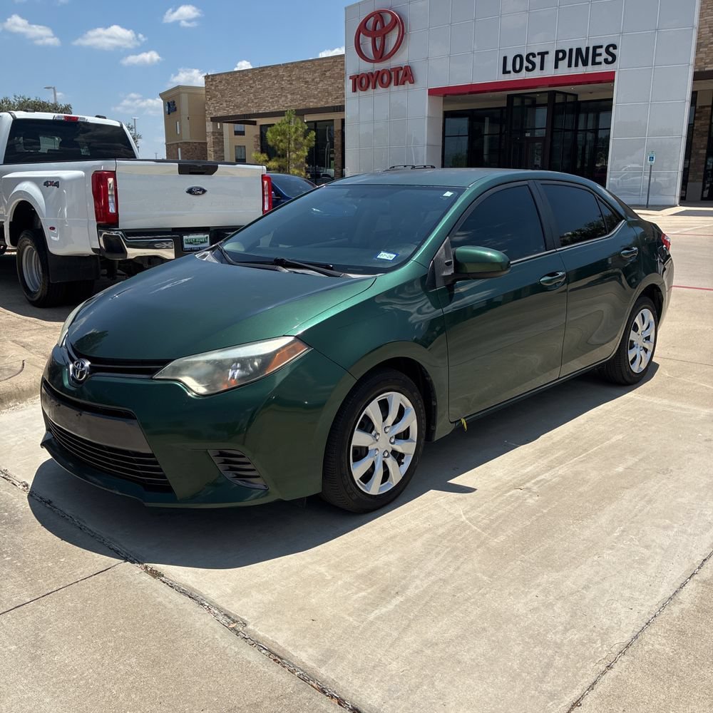 Certified 2016 Toyota Corolla LE FWD image 1