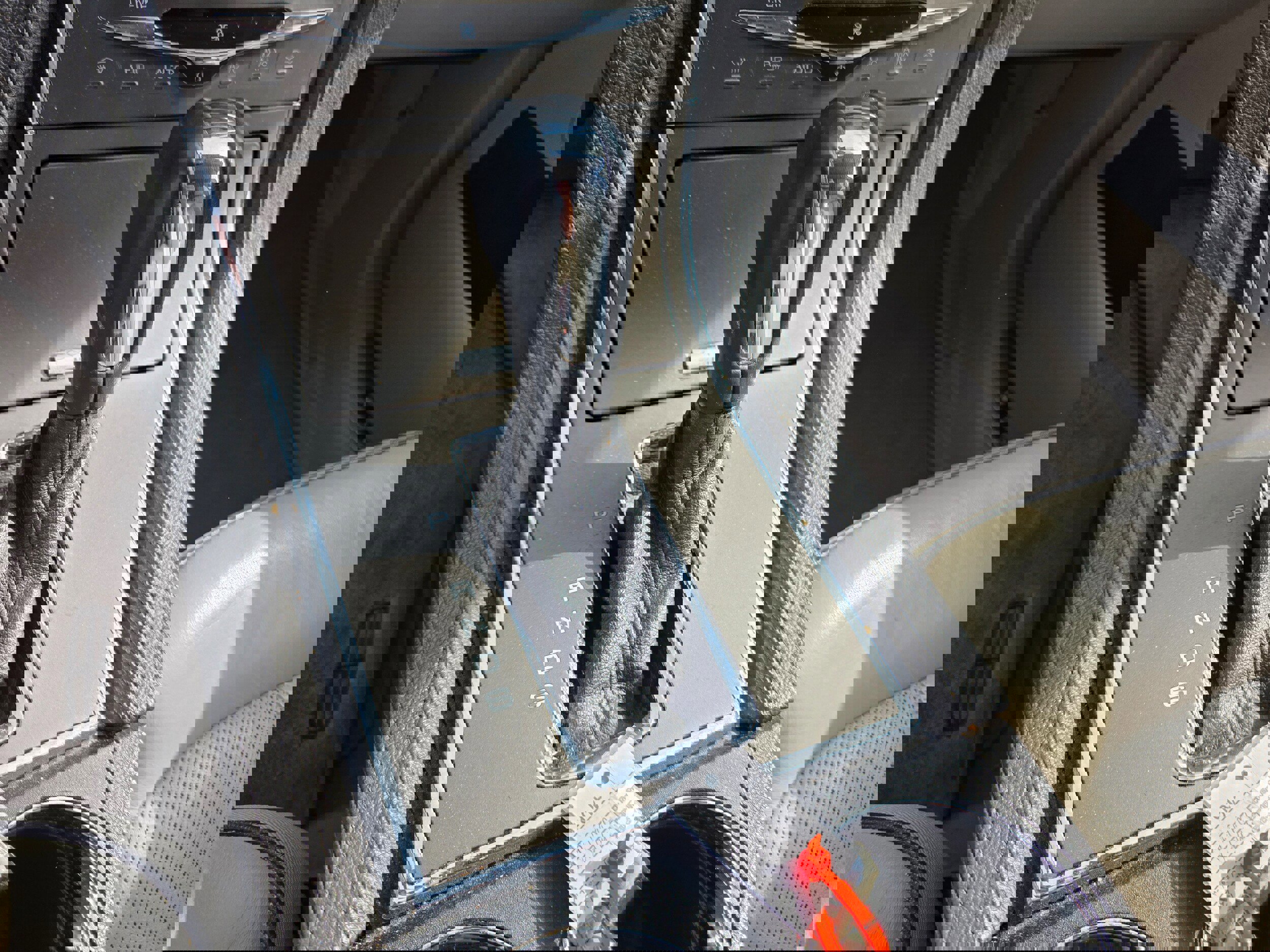 Used 2013 Lincoln MKX FWD image 11