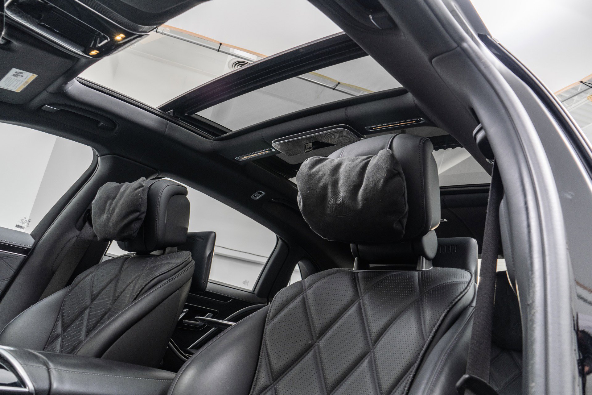 Used 2022 Mercedes-Benz Maybach S 680 S 680 -Executive Rear Seat Pac image 18