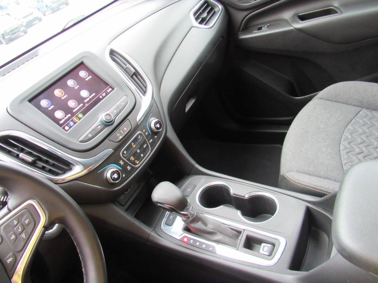 Used 2023 Chevrolet Equinox LT AWD/4WD image 29