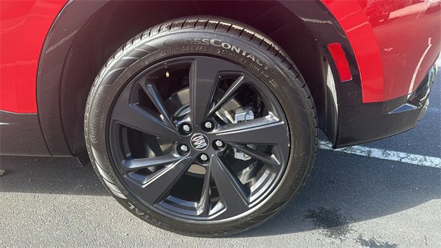 Certified 2025 Buick Envision Sport Touring image 10