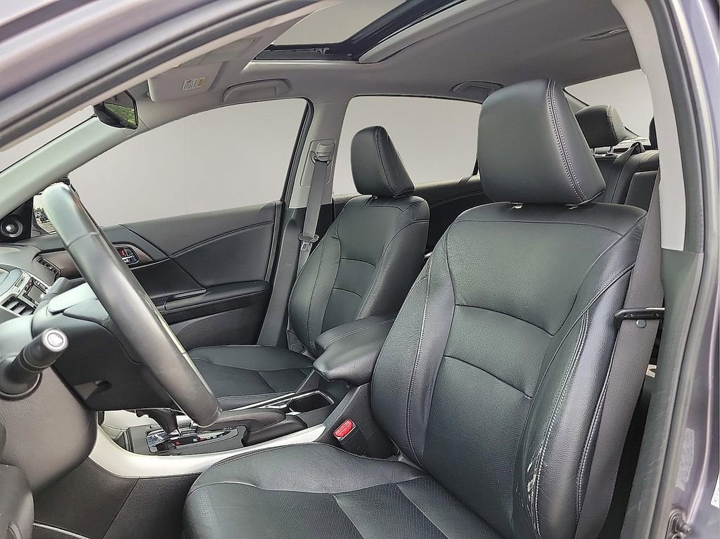 Used 2015 Honda Accord EX-L image 11