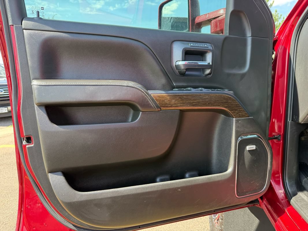 Used 2019 GMC Sierra 2500 Denali AWD/4WD image 16