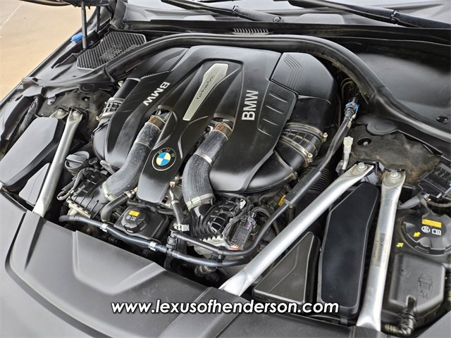 Used 2019 BMW 750i image 20