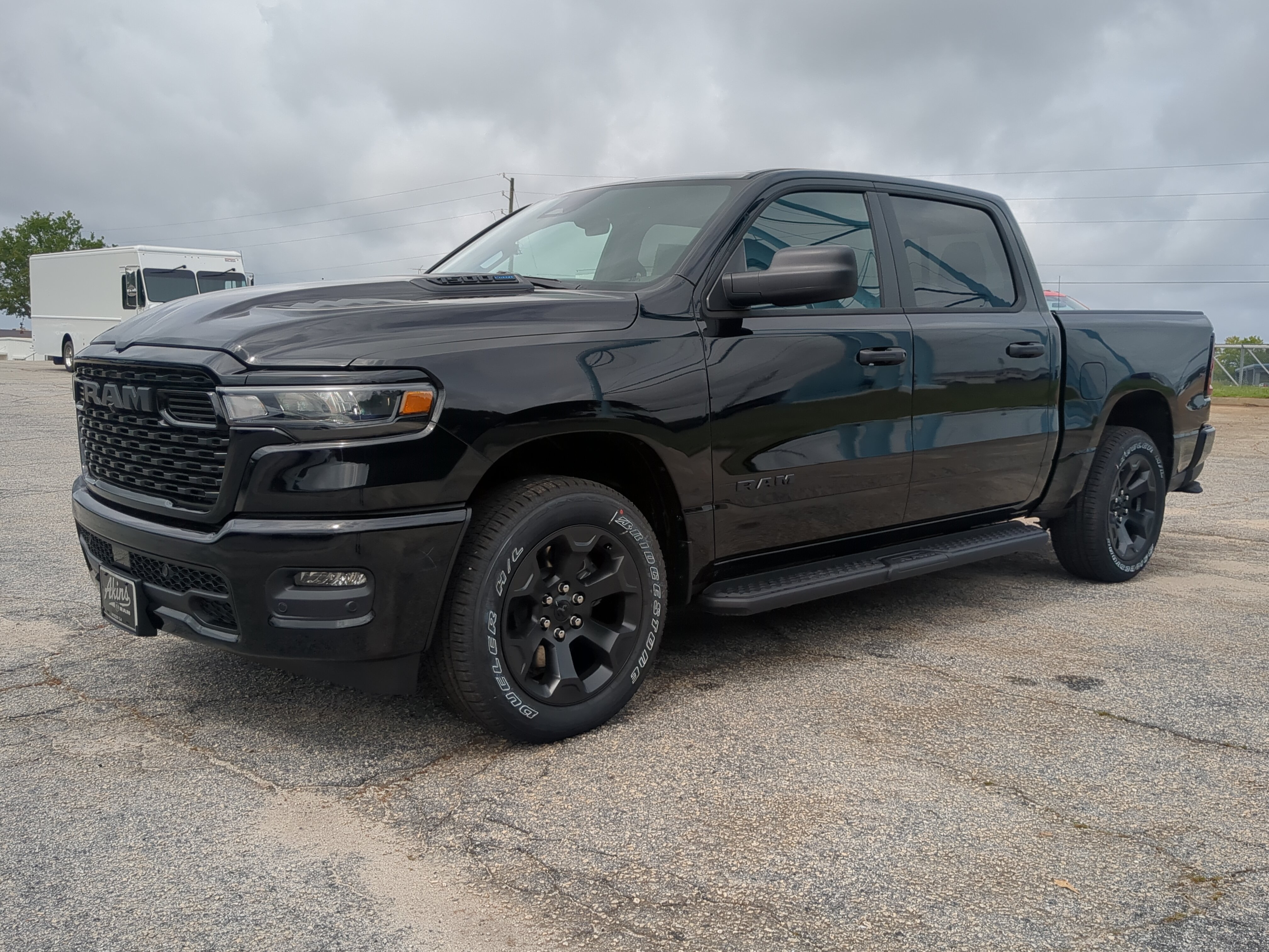 New 2026 RAM 1500 Express AWD/4WD image 6