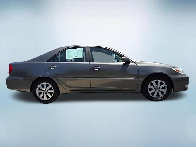 Used 2003 Toyota Camry XLE FWD image 2