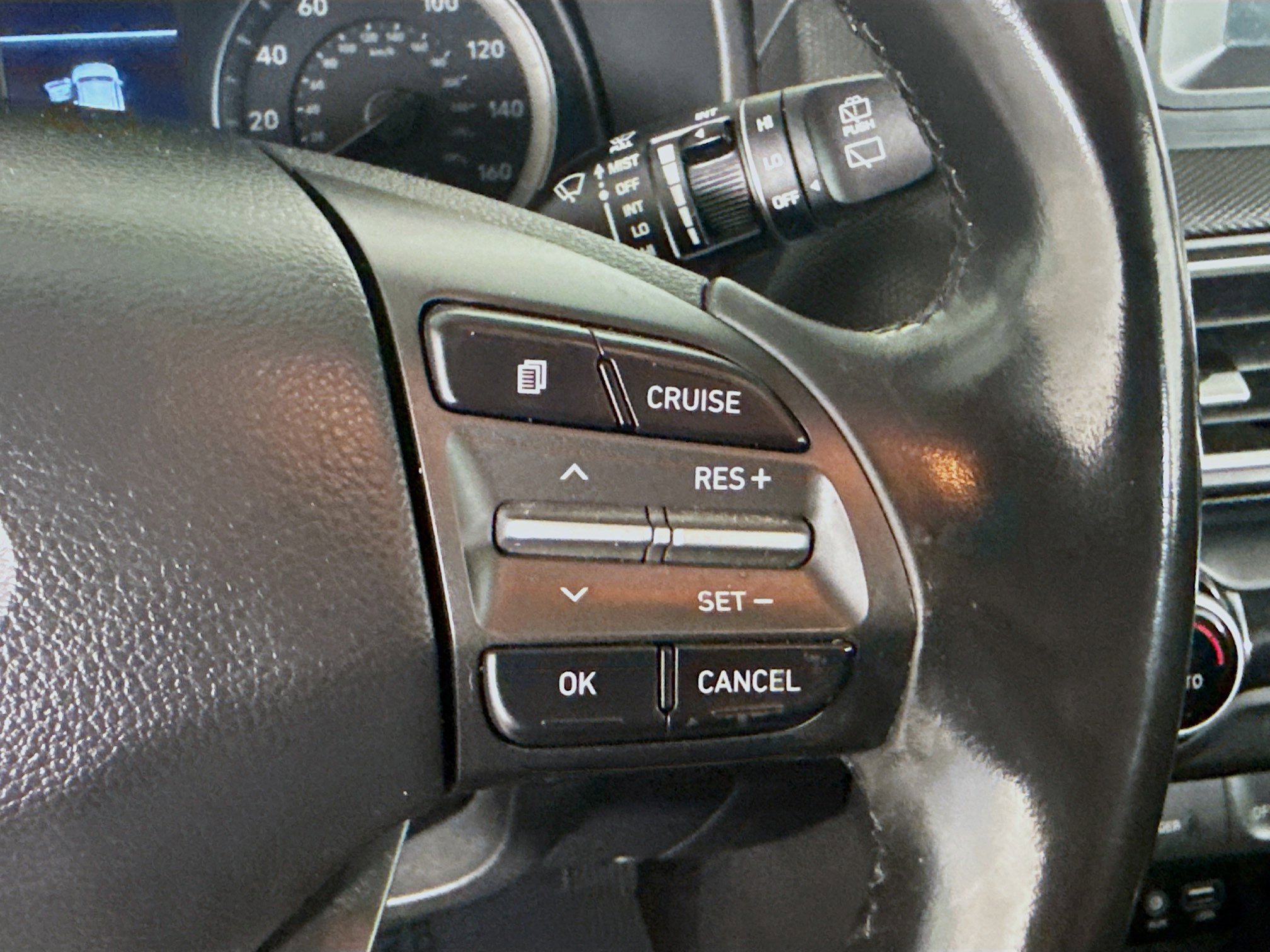 Used 2018 Hyundai Kona Limited image 15