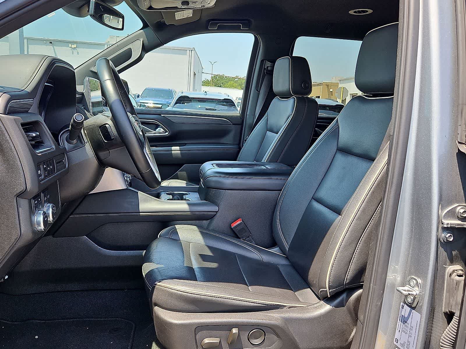 Used 2024 GMC Yukon SLT AWD/4WD image 24