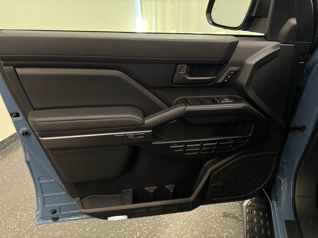 Certified 2025 Toyota 4Runner TRD Off-Road Premium image 10