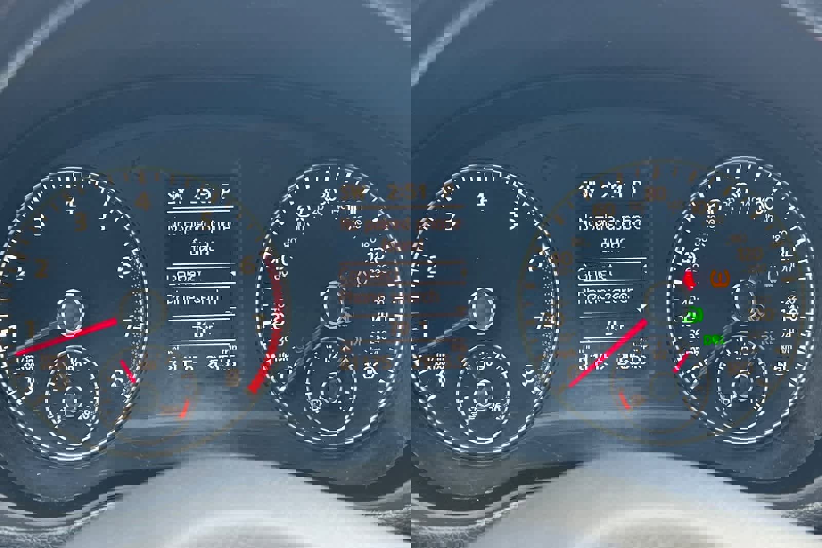 Used 2013 Volkswagen Passat 2.5 SE image 24