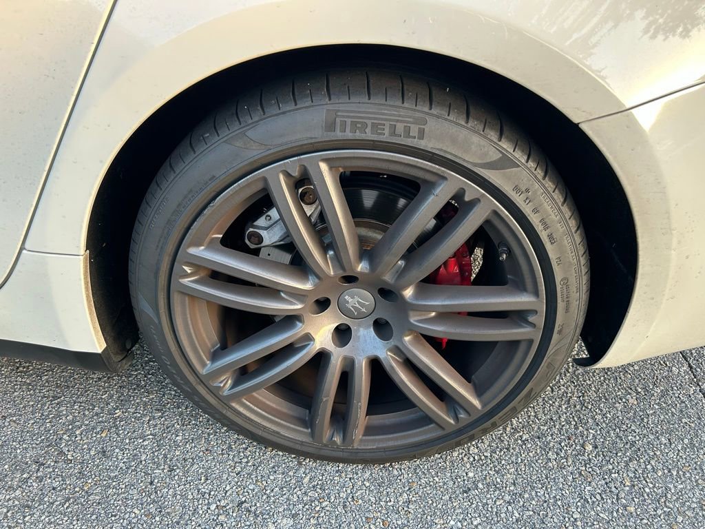 Used 2018 Maserati Ghibli S Q4 AWD/4WD image 9