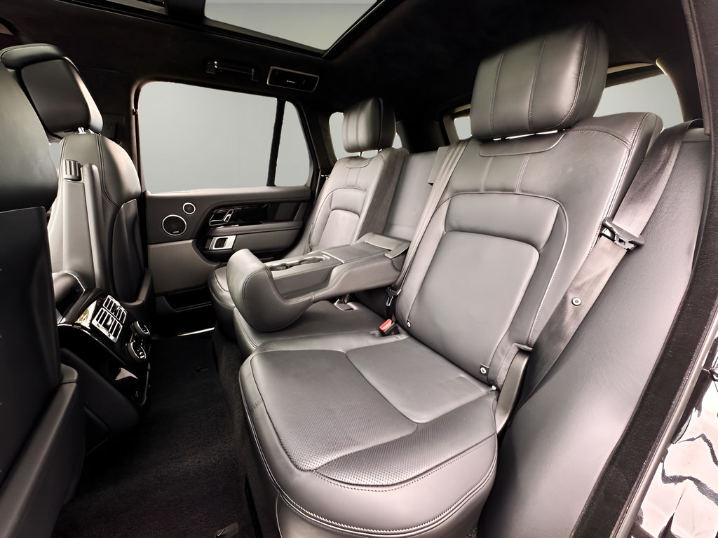 Used 2021 Land Rover Range Rover P525 Westminster Edition AWD/4WD image 19