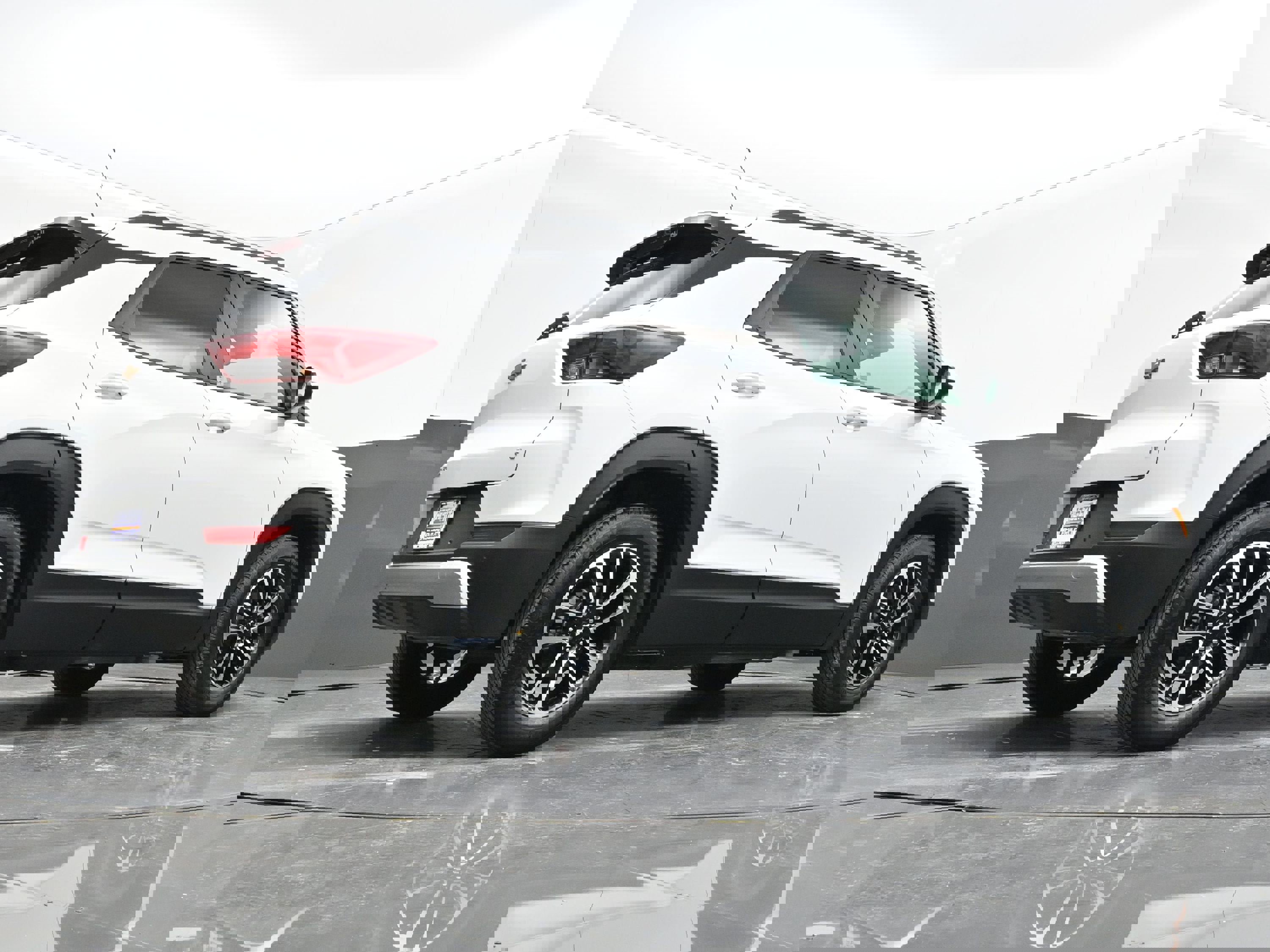 Certified 2026 Chevrolet TrailBlazer LT w/ Driver Confidence Package image 35