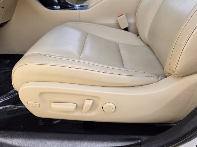 Used 2018 Toyota Highlander XLE AWD/4WD image 15
