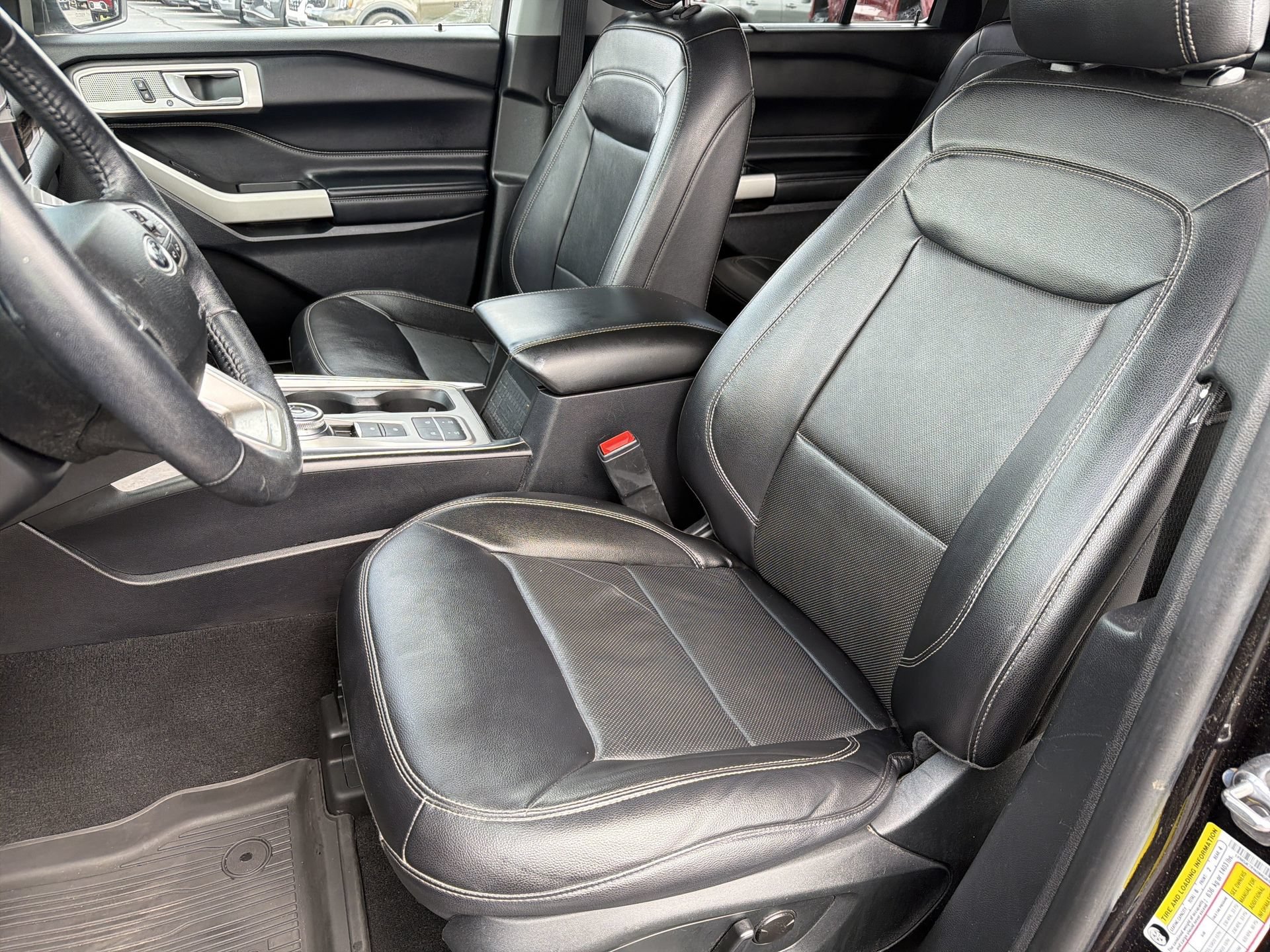 Used 2021 Ford Explorer Limited w/ Equipment Group 301A RWD image 20