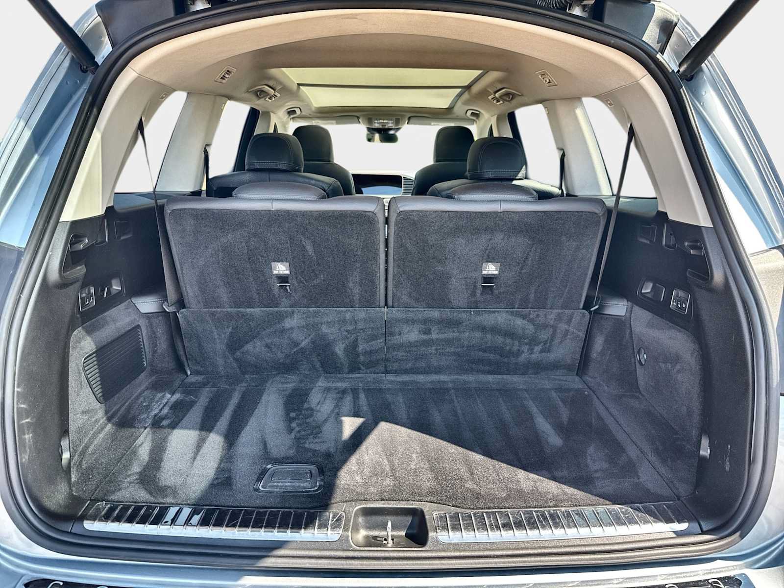 Used 2024 Mercedes-Benz GLS 450 4MATIC image 18