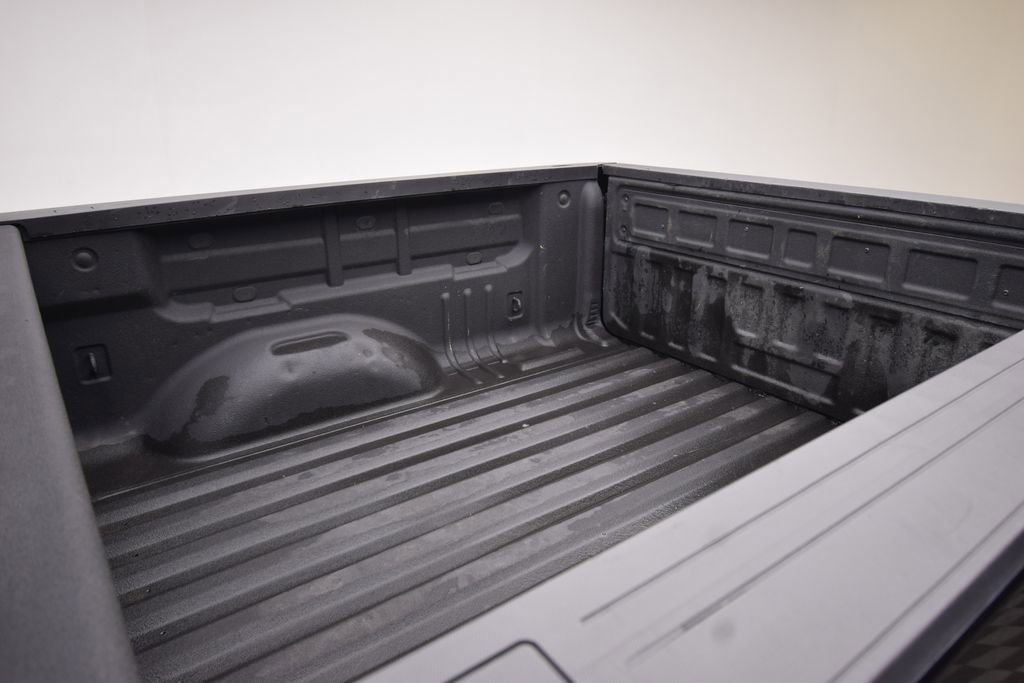 Used 2022 GMC Canyon Denali image 30