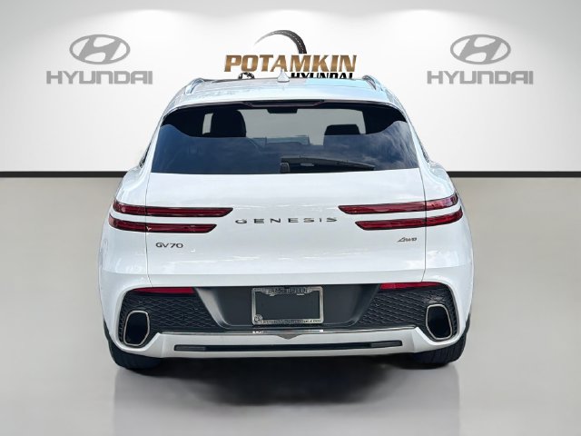 Used 2023 Genesis GV70 2.5T w/ Advanced Package AWD/4WD image 6