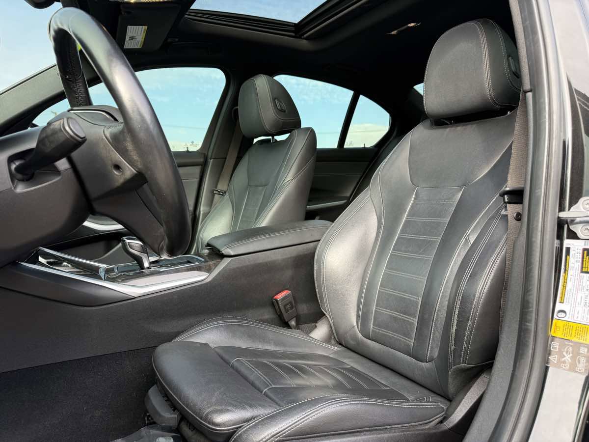 Used 2019 BMW 330i xDrive Sedan AWD/4WD image 17