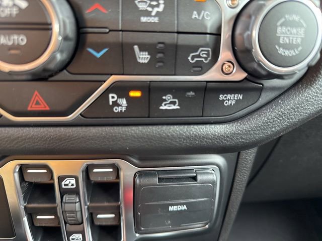 New 2025 Jeep Gladiator Sport AWD/4WD image 40