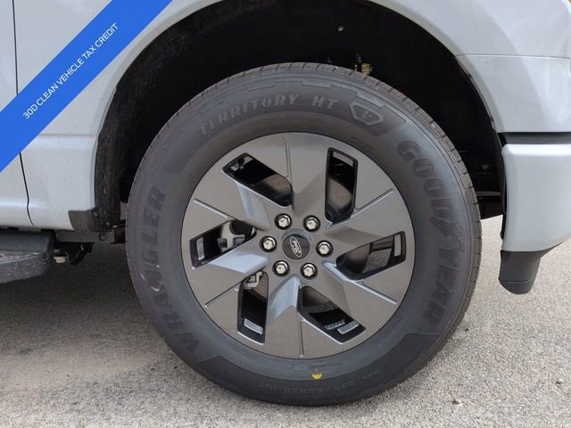 New 2025 Ford F150 Lightning Flash image 10