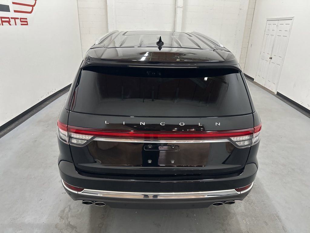 Used 2022 Lincoln Aviator Reserve w/ Equipment Group 201A image 10